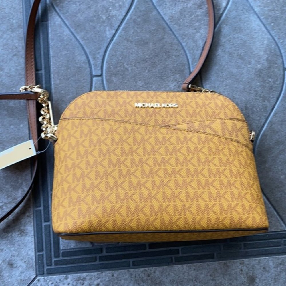 Michael Kors Jet Set Travel Medium Dome Crossbody Bag Marigold Multi